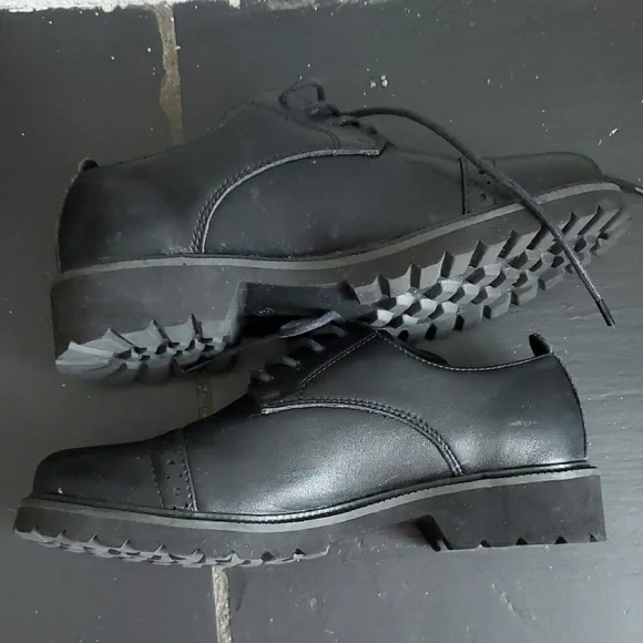 Maddison By Softmoc Classic Black Oxfords Leather Flats Boots Shows Sz 6 Preppy - Picture 9 of 12